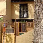 Surf & Chill 69, Quiet Oasis With Community Swimmingpool