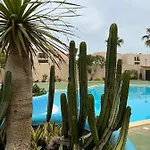 Holiday home Surf & Chill 69, Quiet Oasis With Community Swimmingpool Parque Holandes