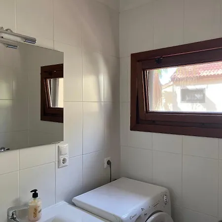 Feriehus Surf & Chill 69, Quiet Oasis With Community Swimmingpool Parque Holandes