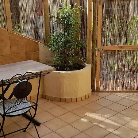 Surf & Chill 69, Quiet Oasis With Community Swimmingpool