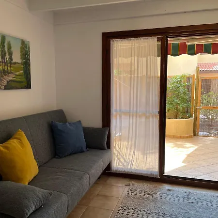 Ferienhaus Surf & Chill 69, Quiet Oasis With Community Swimmingpool *
