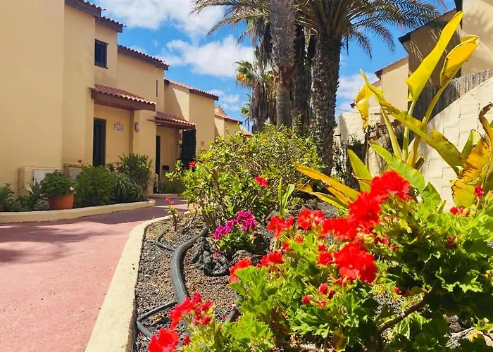 Surf & Chill 69, Quiet Oasis With Community Swimmingpool