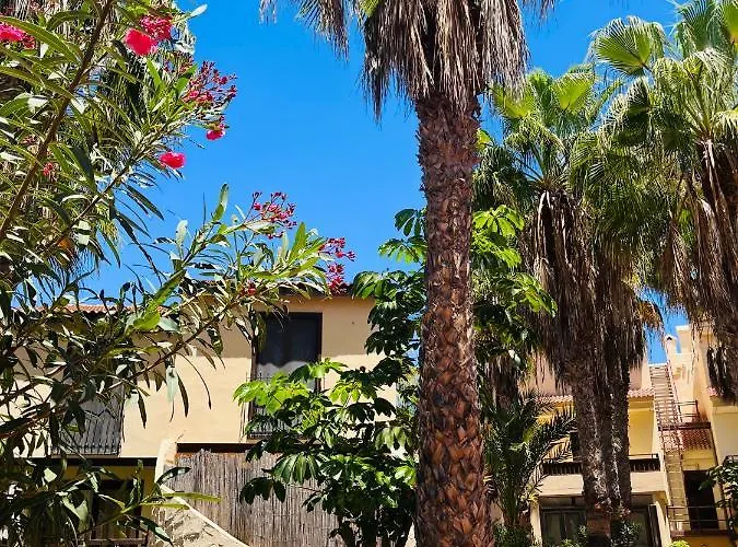 Ferienhaus Surf & Chill 69, Quiet Oasis With Community Swimmingpool *