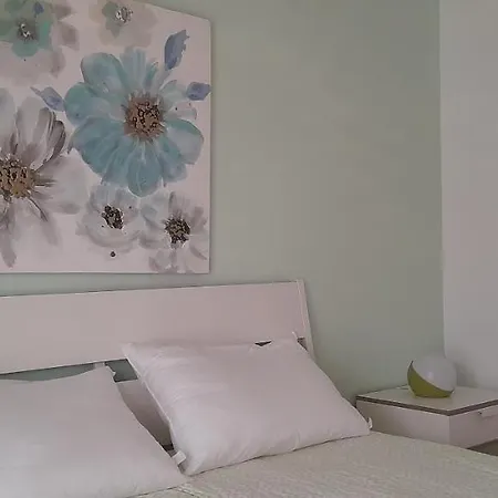 Surf & Chill 69, Quiet Oasis With Community Swimmingpool Сasa de vacaciones *