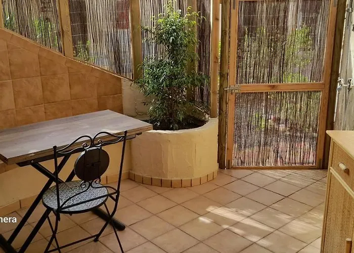 Surf & Chill 69, Quiet Oasis With Community Swimmingpool